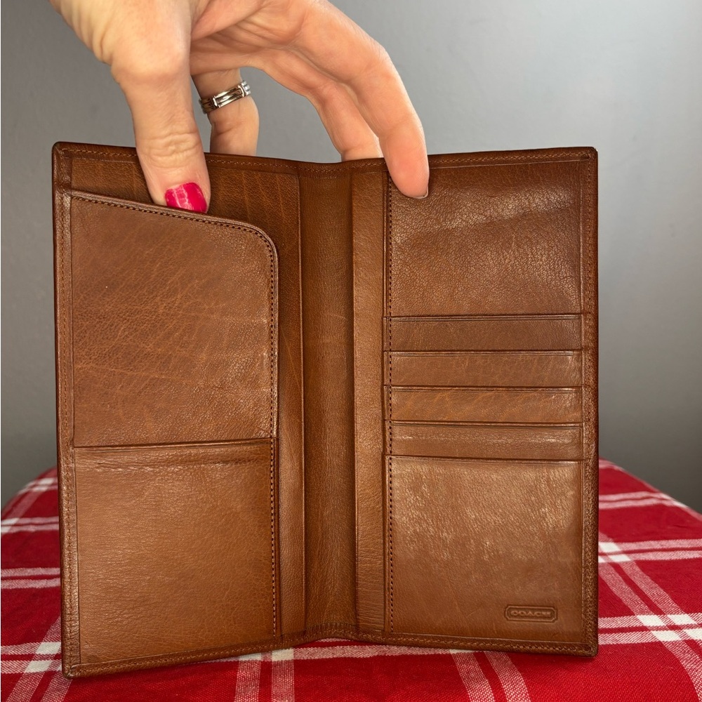 Coach Y2K Brown Glovetanned Leather Long Wallet NWOT - Picture 4 of 10